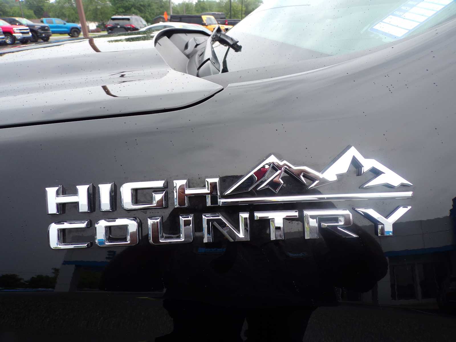 2024 Chevrolet Silverado 1500 High Country photo 9