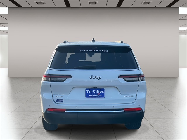 2024 Jeep Grand Cherokee Limited photo 3