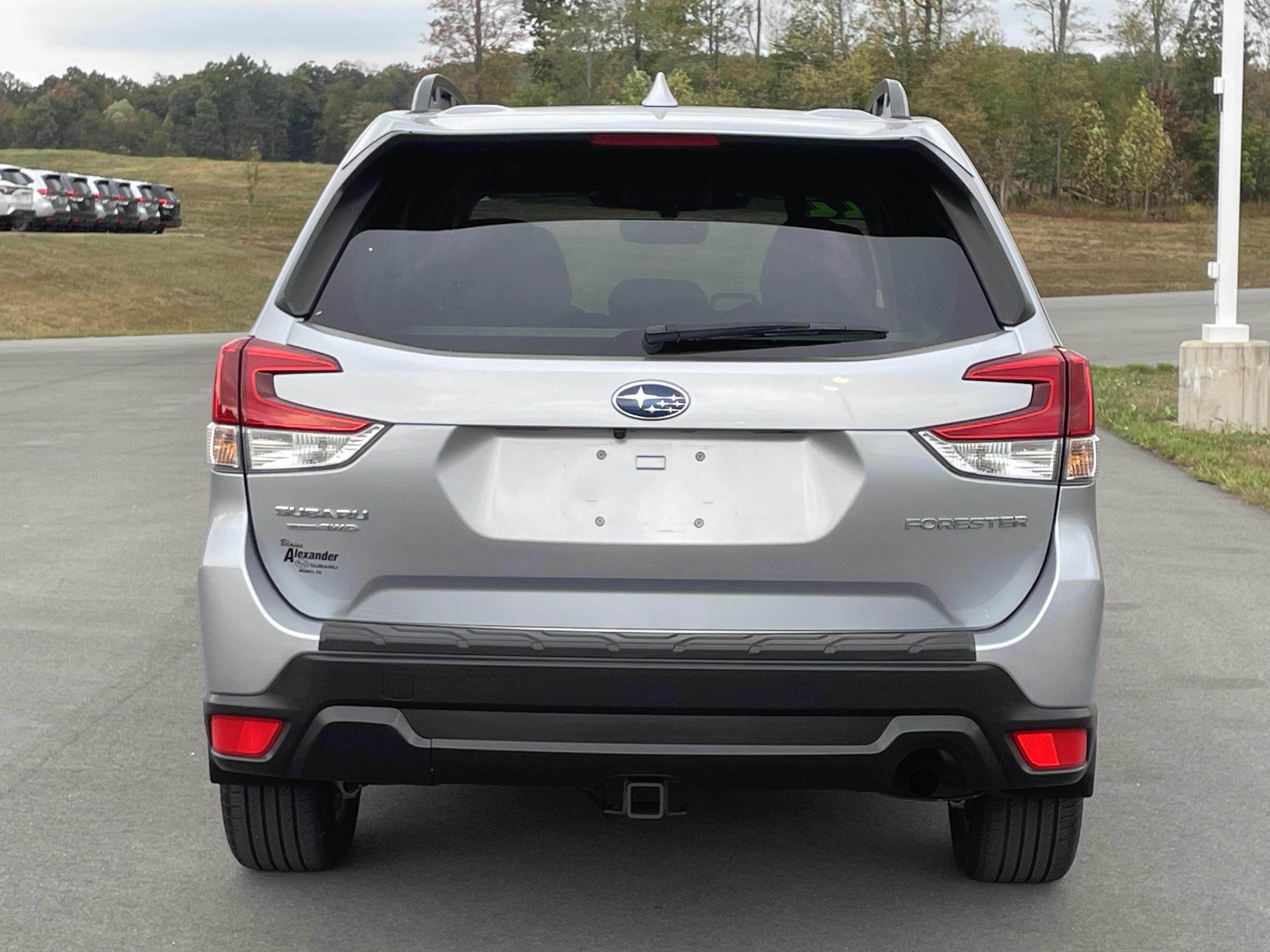 2022 Subaru Forester Premium photo 3