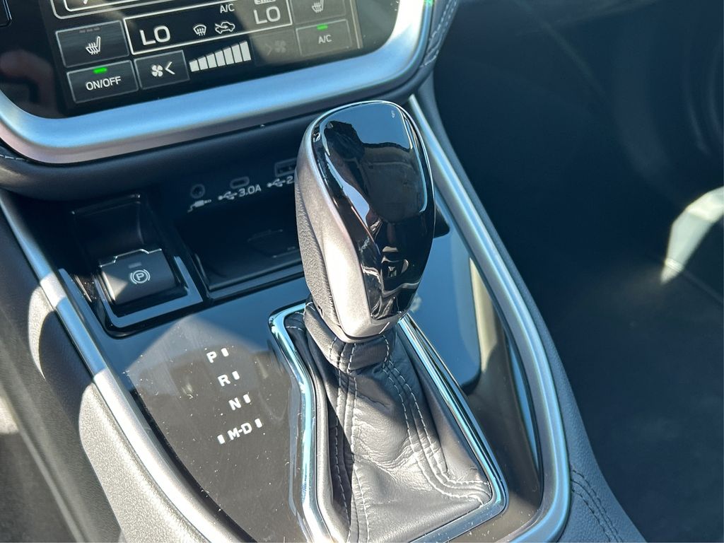 2025 Subaru Outback Limited photo 31