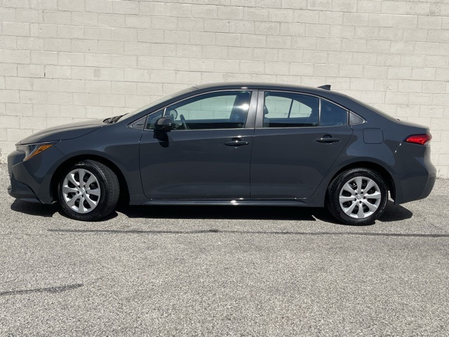 2023 Toyota Corolla LE photo 2