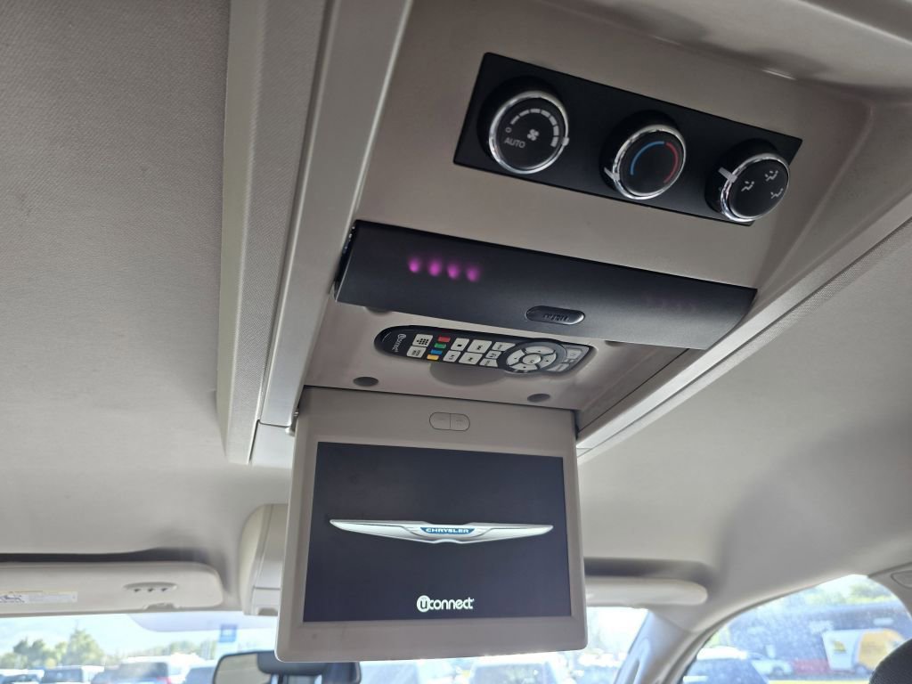 Used 2014 Chrysler Town & Country Touring with VIN 2C4RC1BG0ER325467 for sale in Bountiful, UT