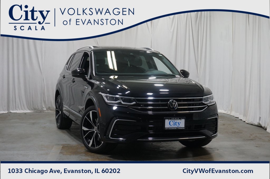 2022 Volkswagen Tiguan SEL R-LINE's photo
