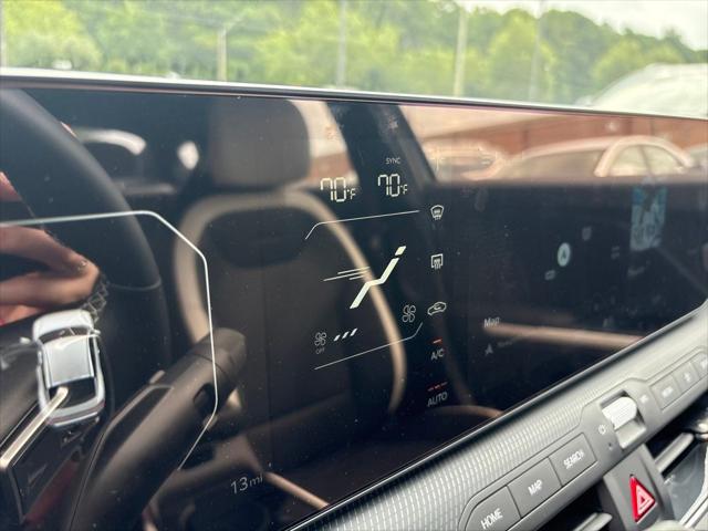 2025 Kia K4 GT-Line photo 11