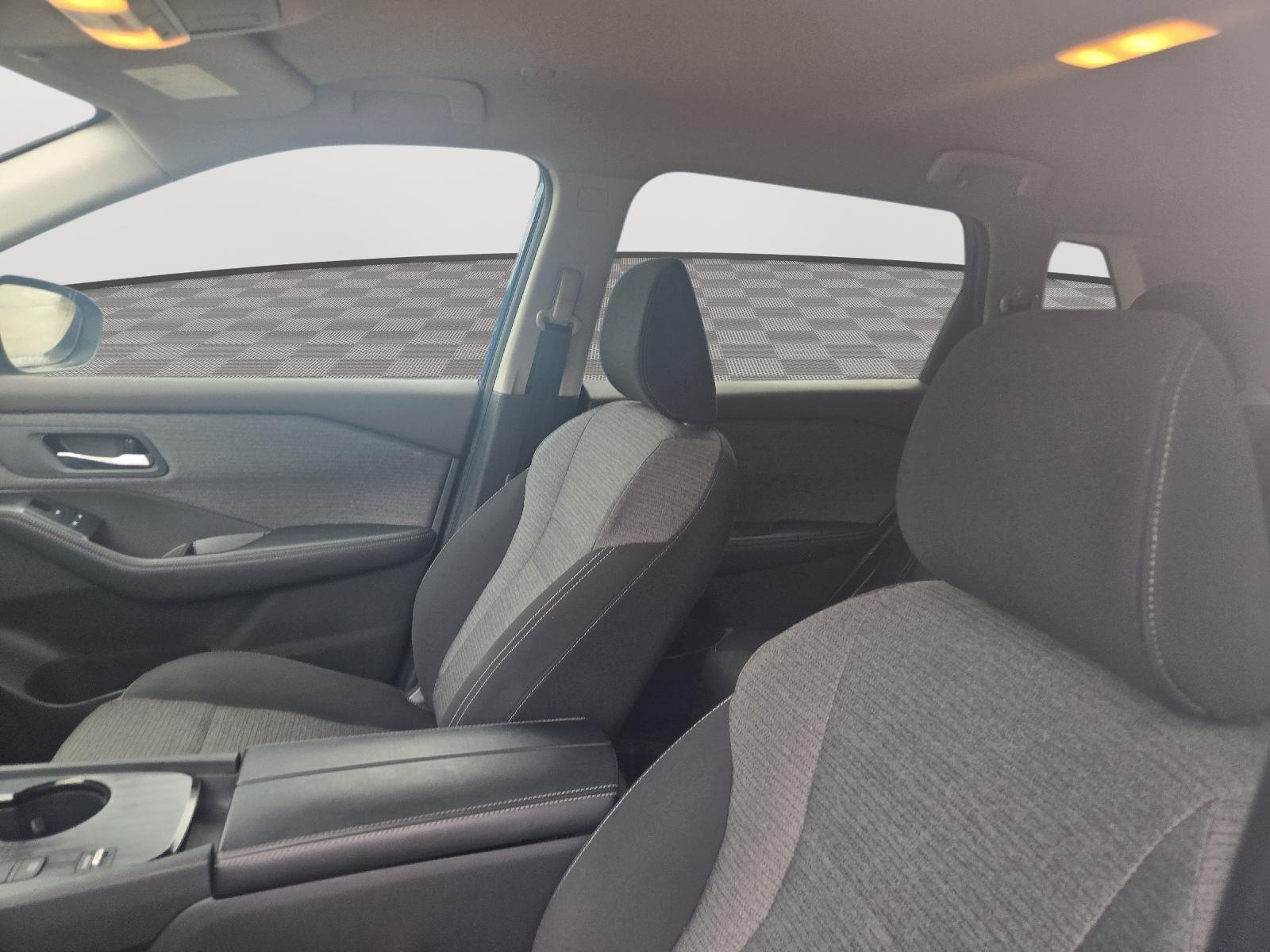 2023 Nissan Rogue SV photo 10