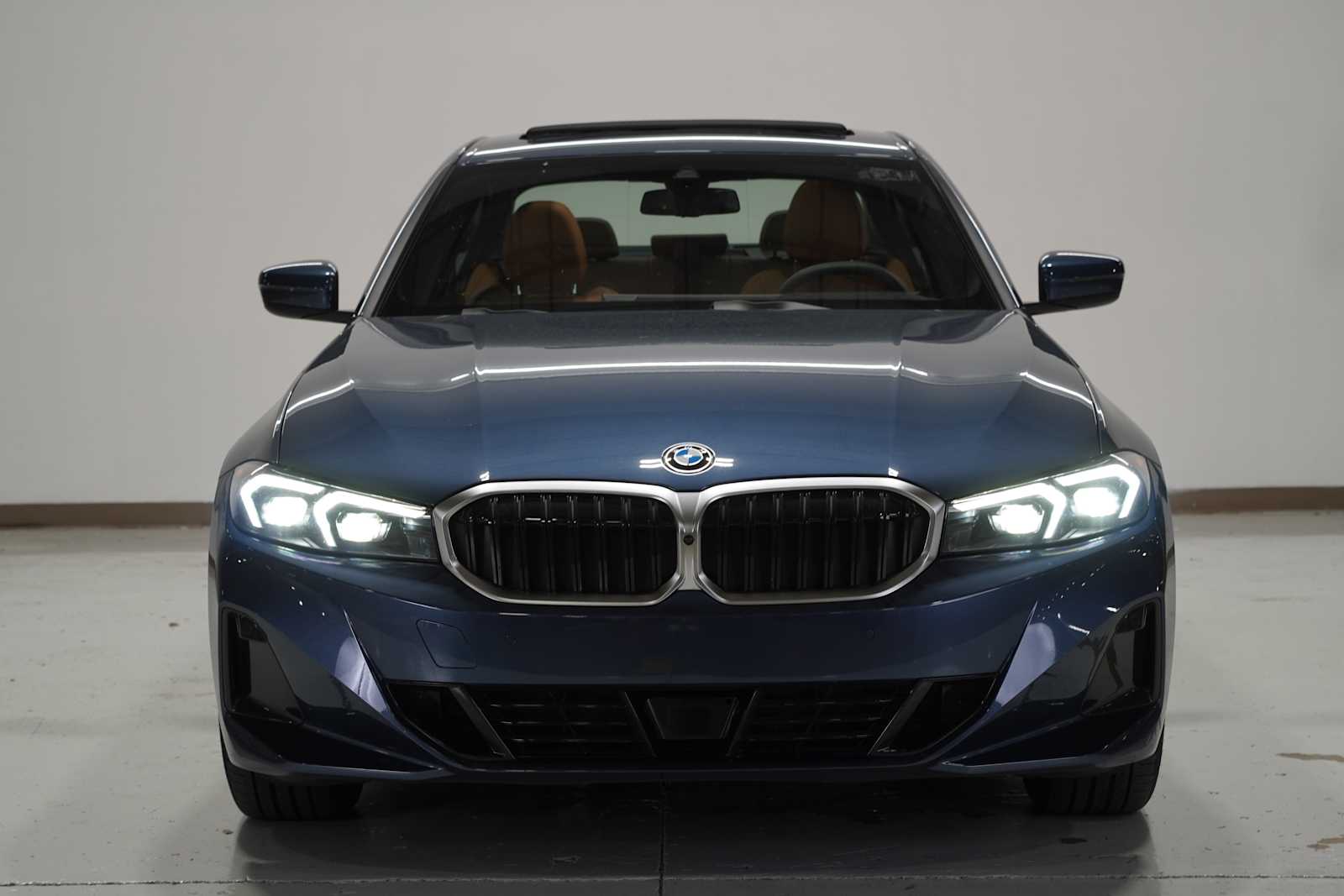 2025 Bmw 330i photo 2