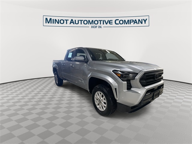 2025 Toyota Tacoma SR5 photo 2