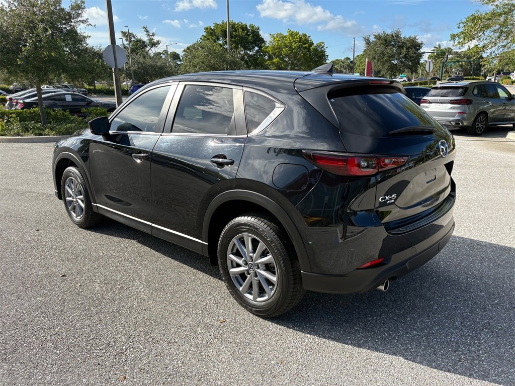 2022 Mazda CX-5 2.5 Select photo 5