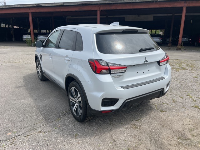 2025 Mitsubishi Outlander Sport ES photo 5