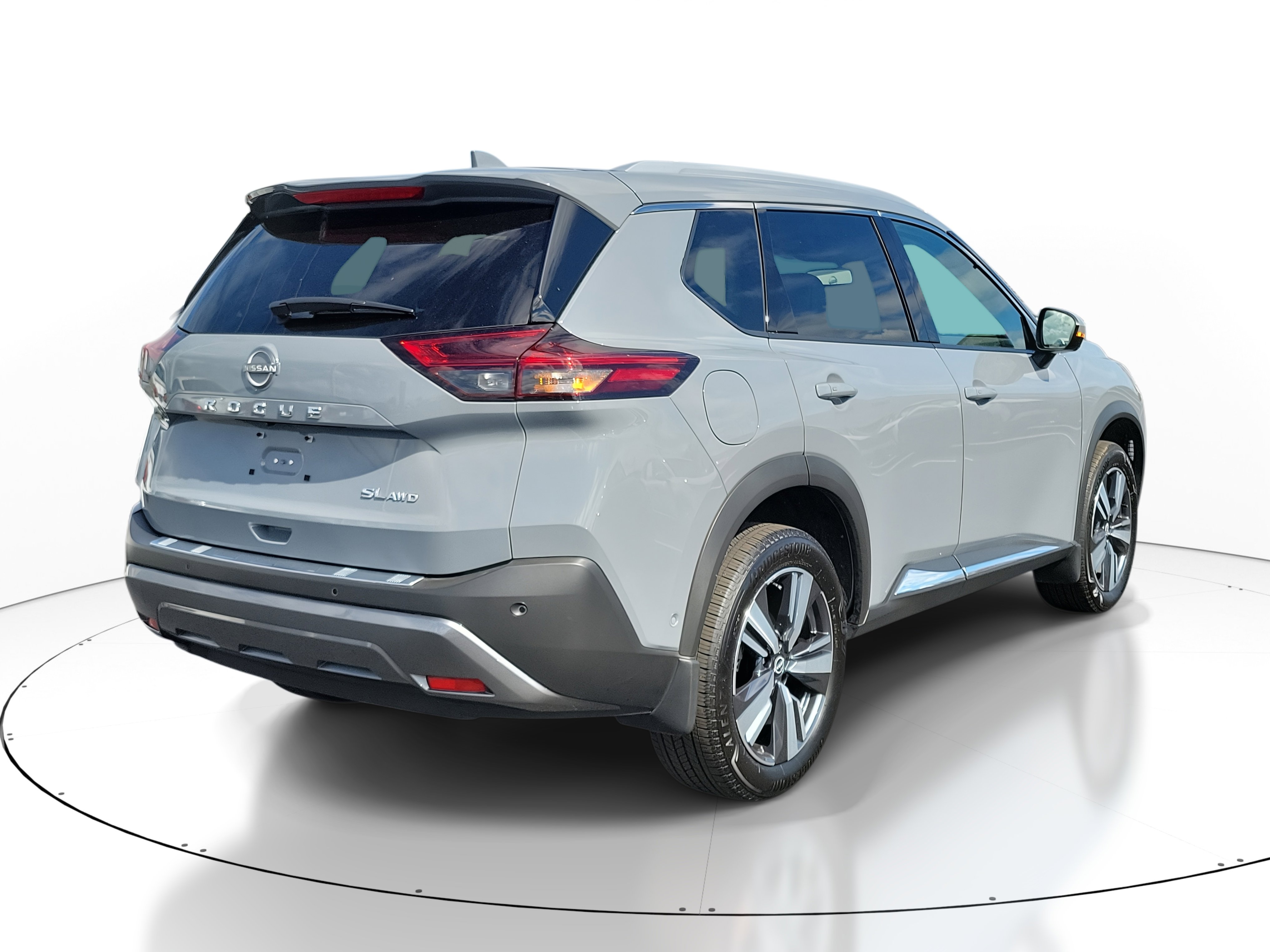 2023 Nissan Rogue SL photo 4