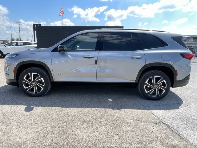 2026 Buick Enclave Sport Touring photo 3