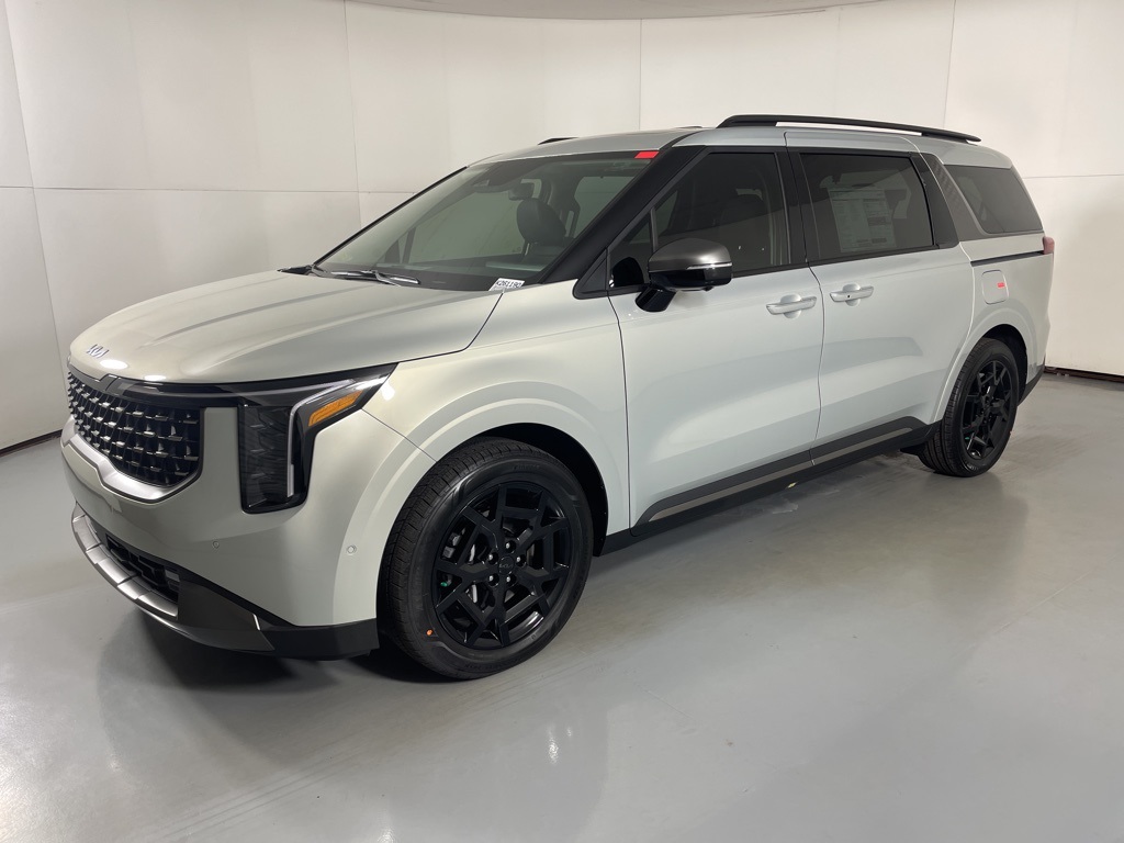 2026 Kia Carnival SX photo 4