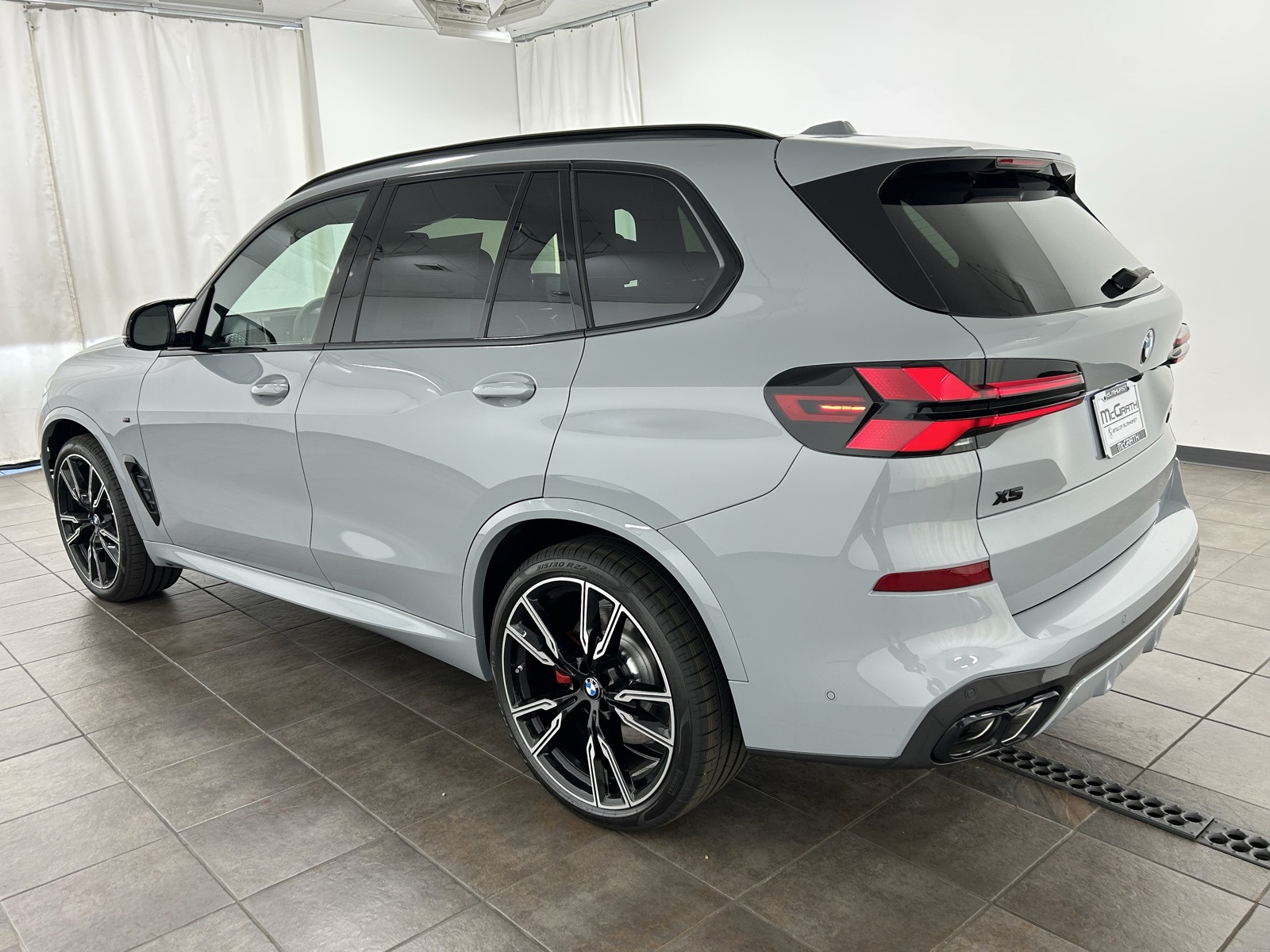 2026 Bmw X5 M60i photo 3