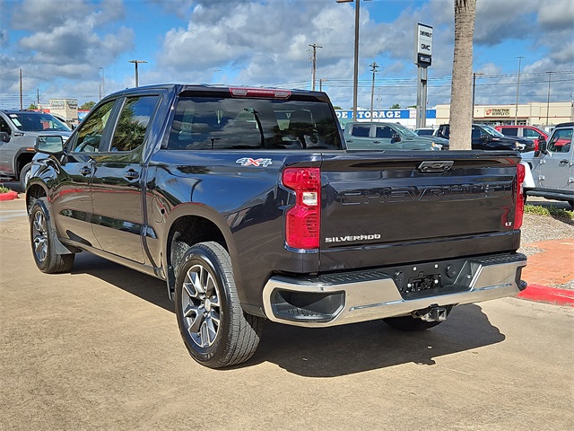 2022 Chevrolet Silverado 1500 LT photo 4