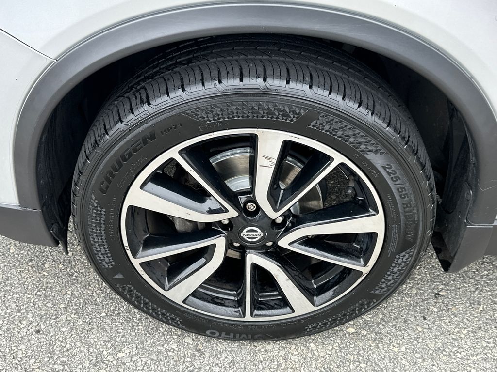 2020 Nissan Rogue SL photo 8