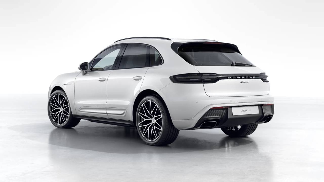 2026 Porsche Macan T photo 3