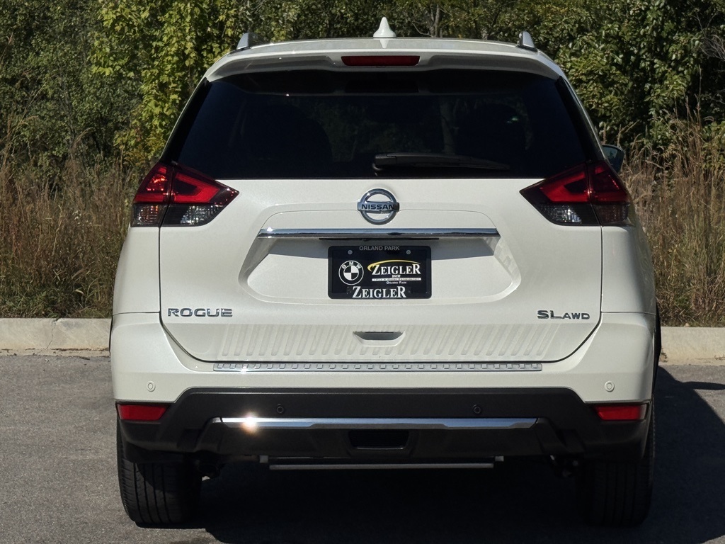 2019 Nissan Rogue SL photo 5