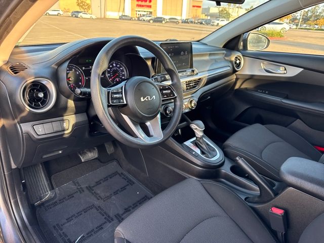 2023 Kia Forte LXS photo 6