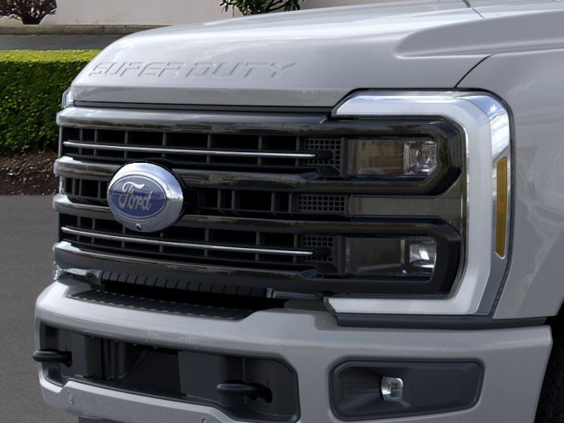 2025 Ford F-350 photo 13