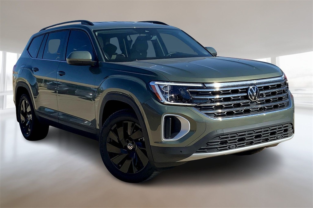 2026 Volkswagen Atlas SE Technology photo 2