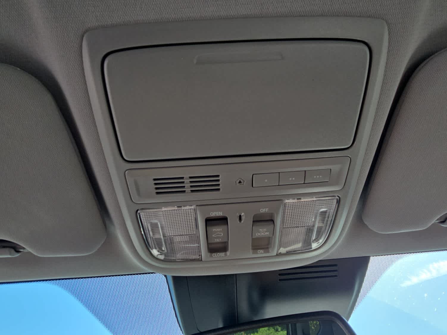 2021 Honda CR-V Hybrid EX-L photo 19