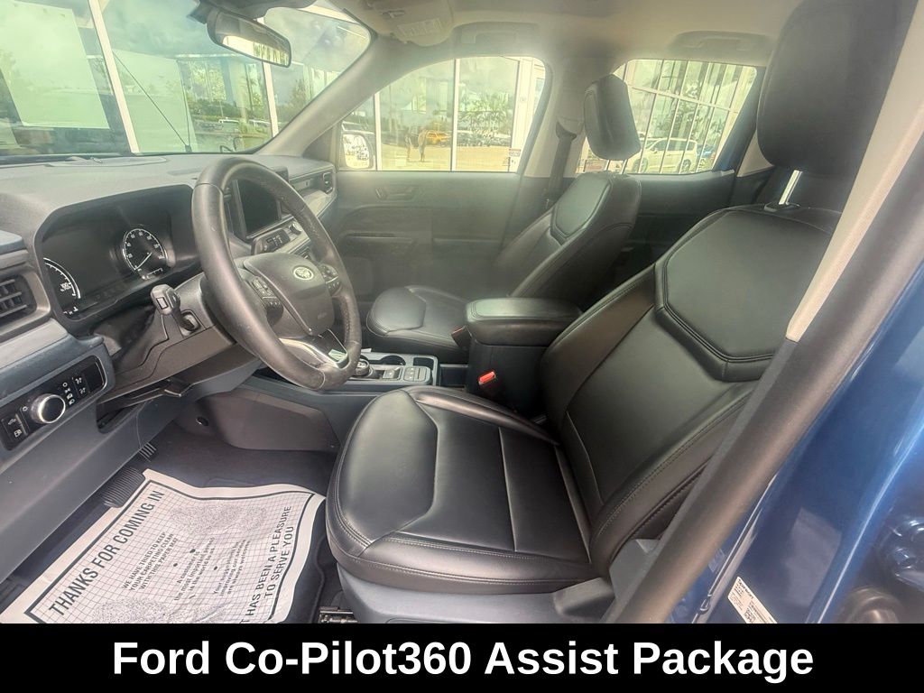 2023 Ford Maverick Lariat photo 2