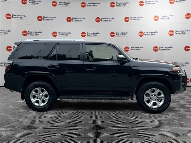 2018 Toyota 4Runner SR5 photo 6