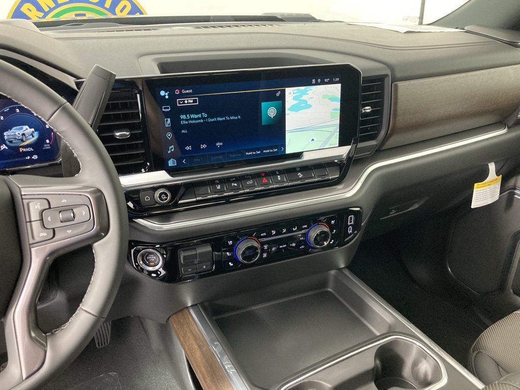 2026 Chevrolet Silverado 3500HD High Country photo 2