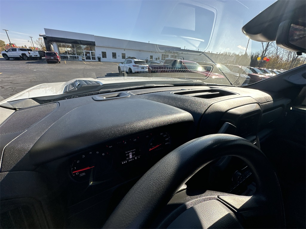 2024 CHEVROLET SILVERADO HD - Image 10