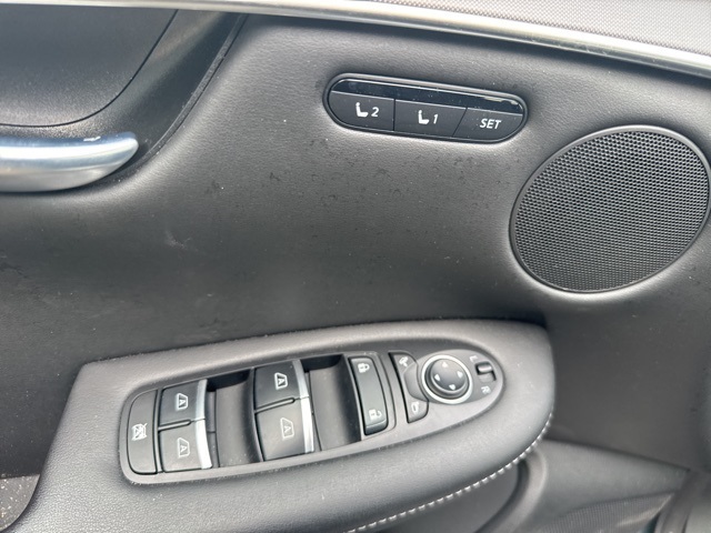 2023 Infiniti QX50 Luxe photo 10