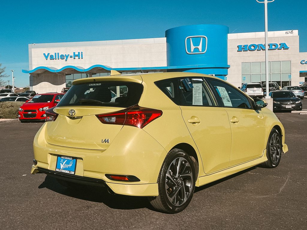 2018 Toyota Corolla iM Base photo 4