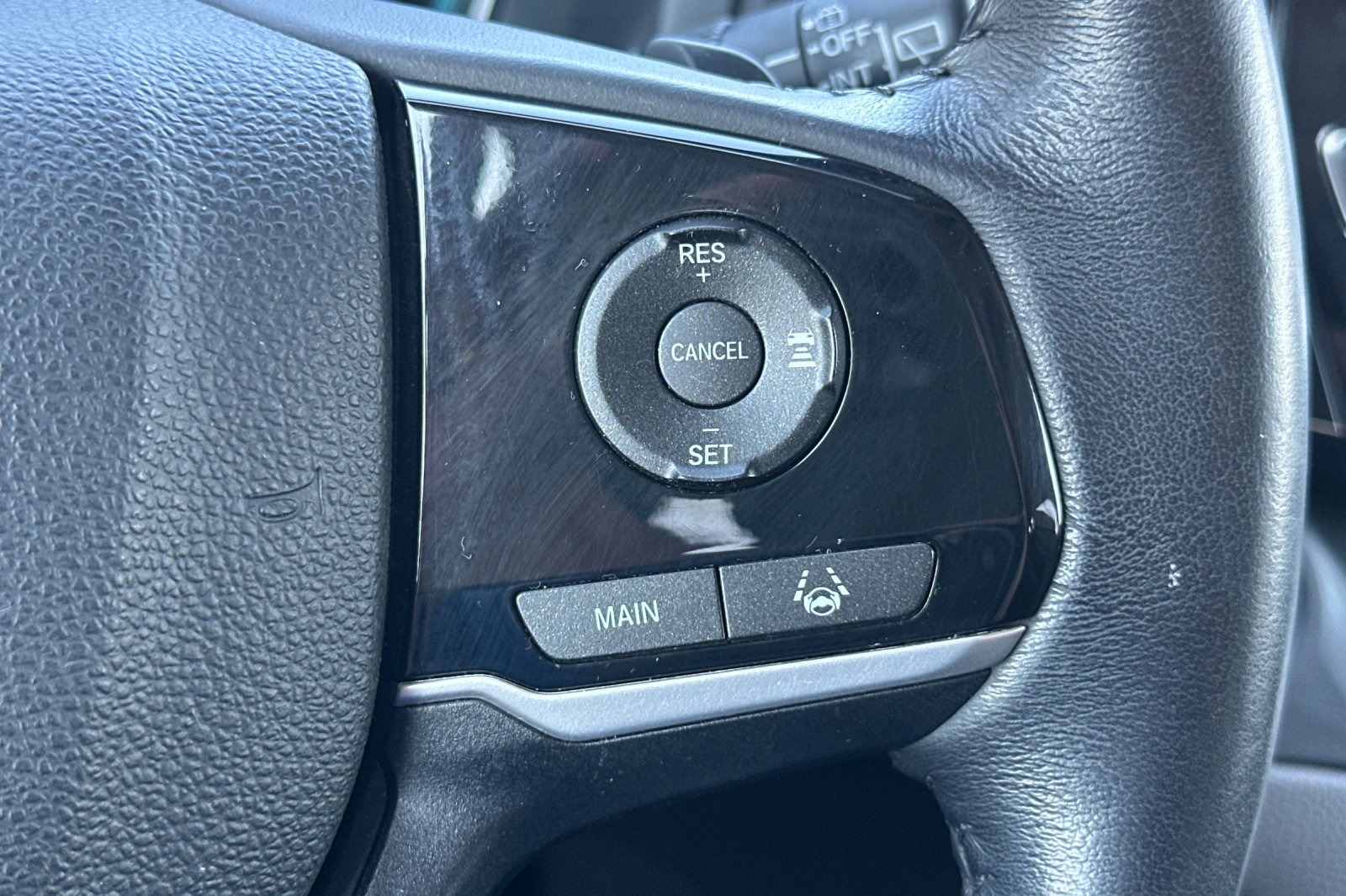 2018 Honda Odyssey EX-L photo 32