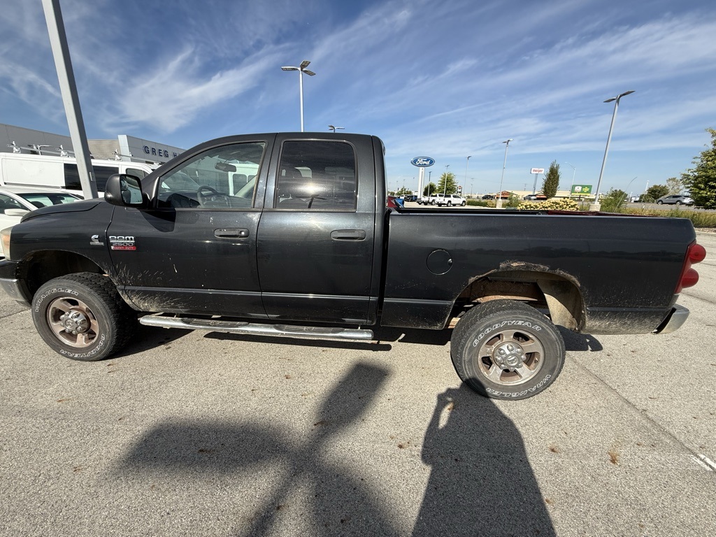 2009 Dodge Ram SLT photo 5
