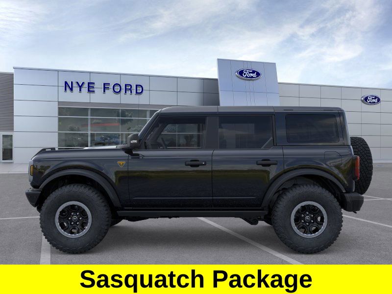 2025 Ford Bronco Badlands photo 3