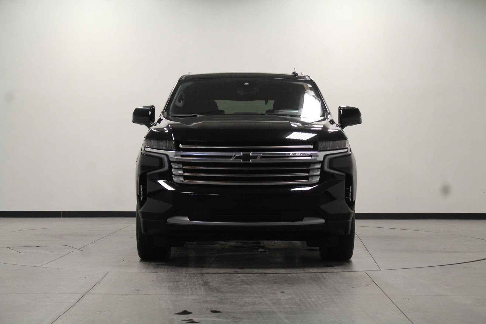 Used 2023 Black Chevrolet High Country image 9