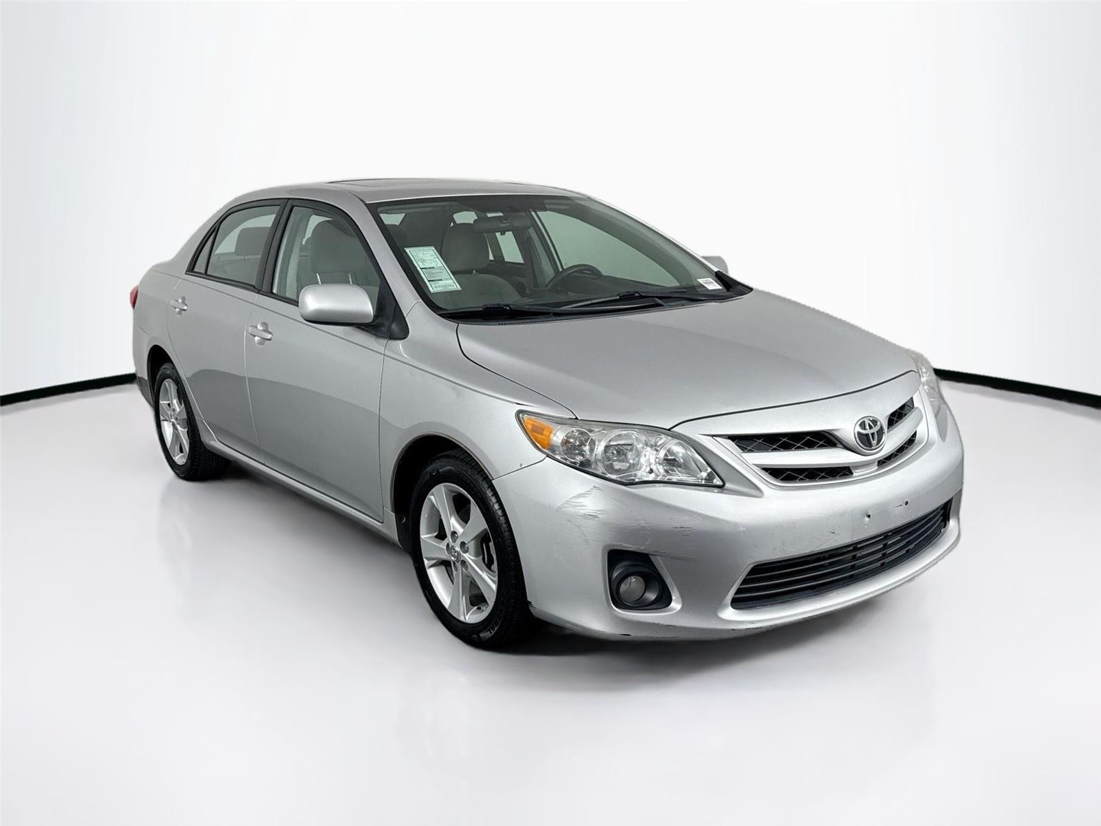 2012 Toyota Corolla LE photo 4