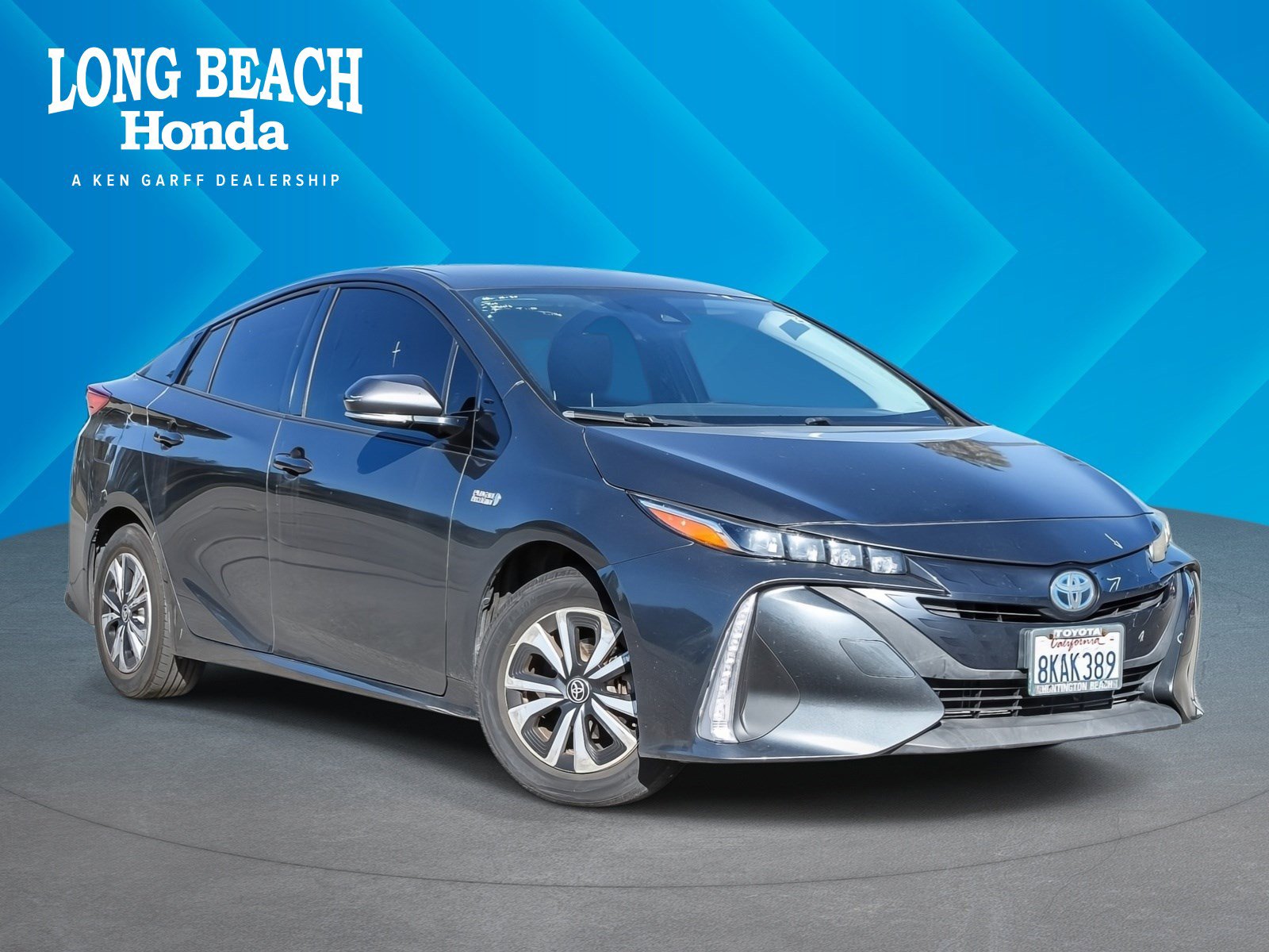 2019 Toyota Prius Prime Plus's photo