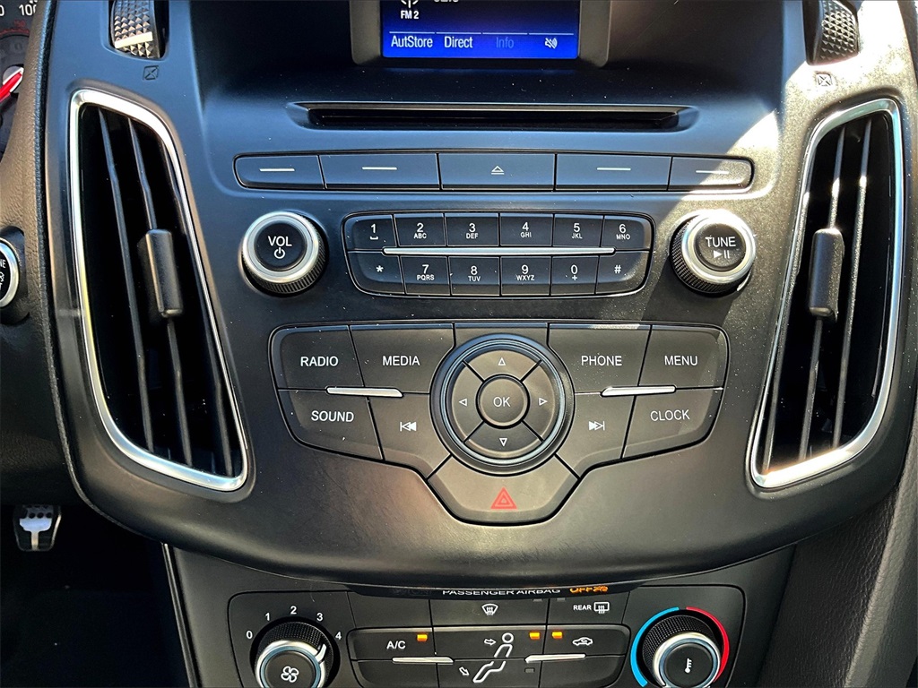 2017 Ford Focus ST photo 17