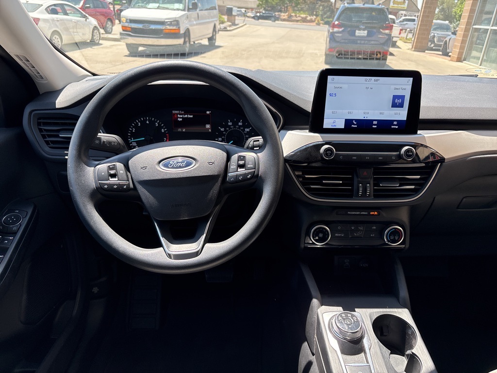 2022 Ford Escape SE photo 8