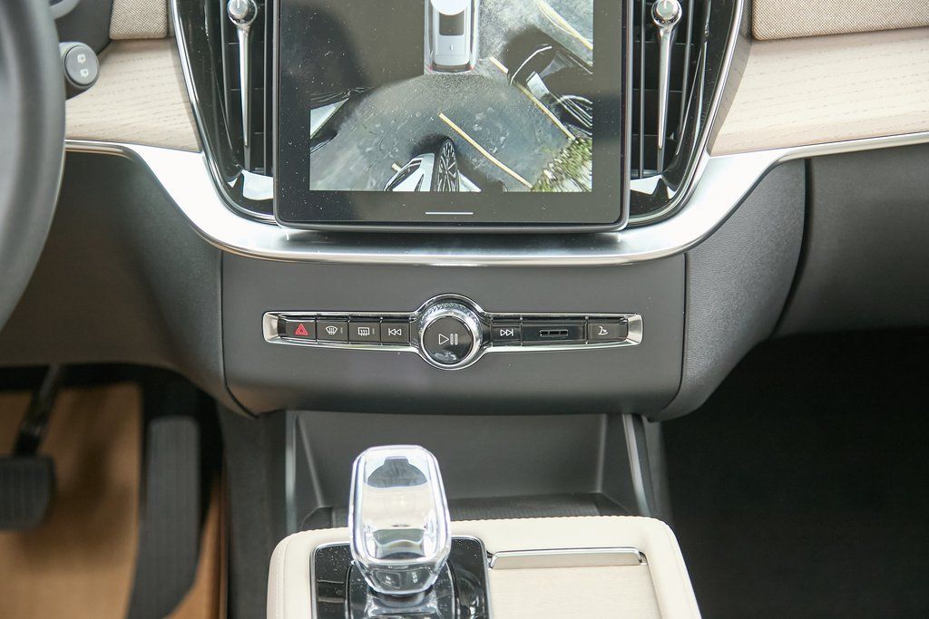 2026 VOLVO XC90 - Image 29