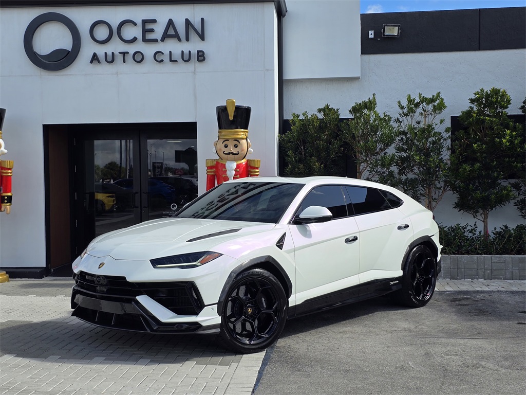 2024 Lamborghini Urus Performante's photo