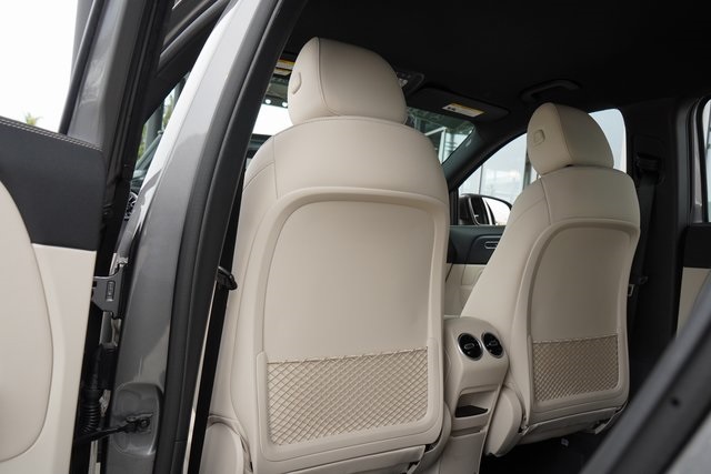 2025 Mercedes Benz GLA 250 photo 25