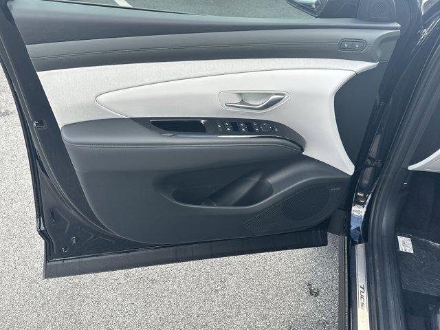 2025 Hyundai Tucson Limited photo 9