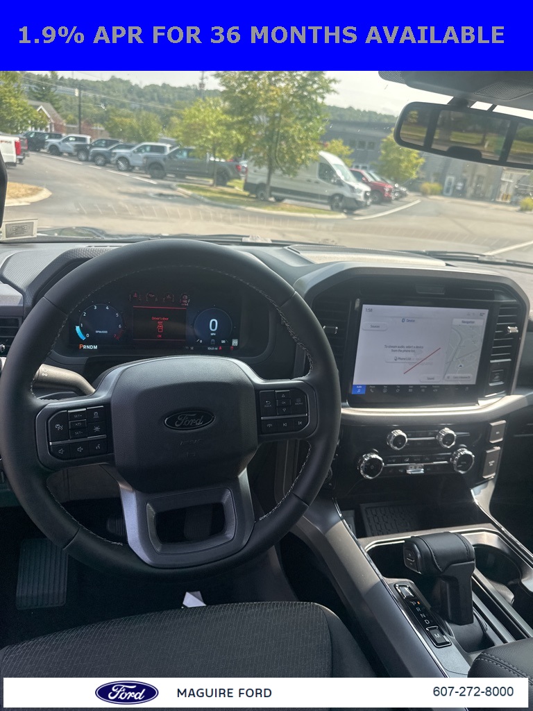 2025 Ford F-150 XLT photo 10