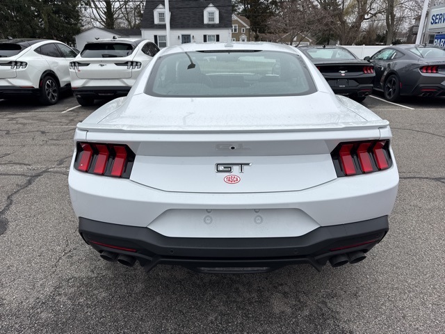 2025 Ford Mustang GT Premium photo 4