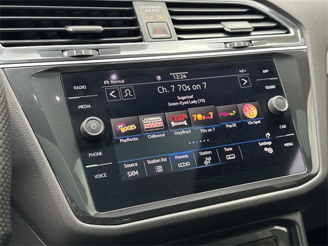 2022 Volkswagen Tiguan SE R-Line Black photo 3