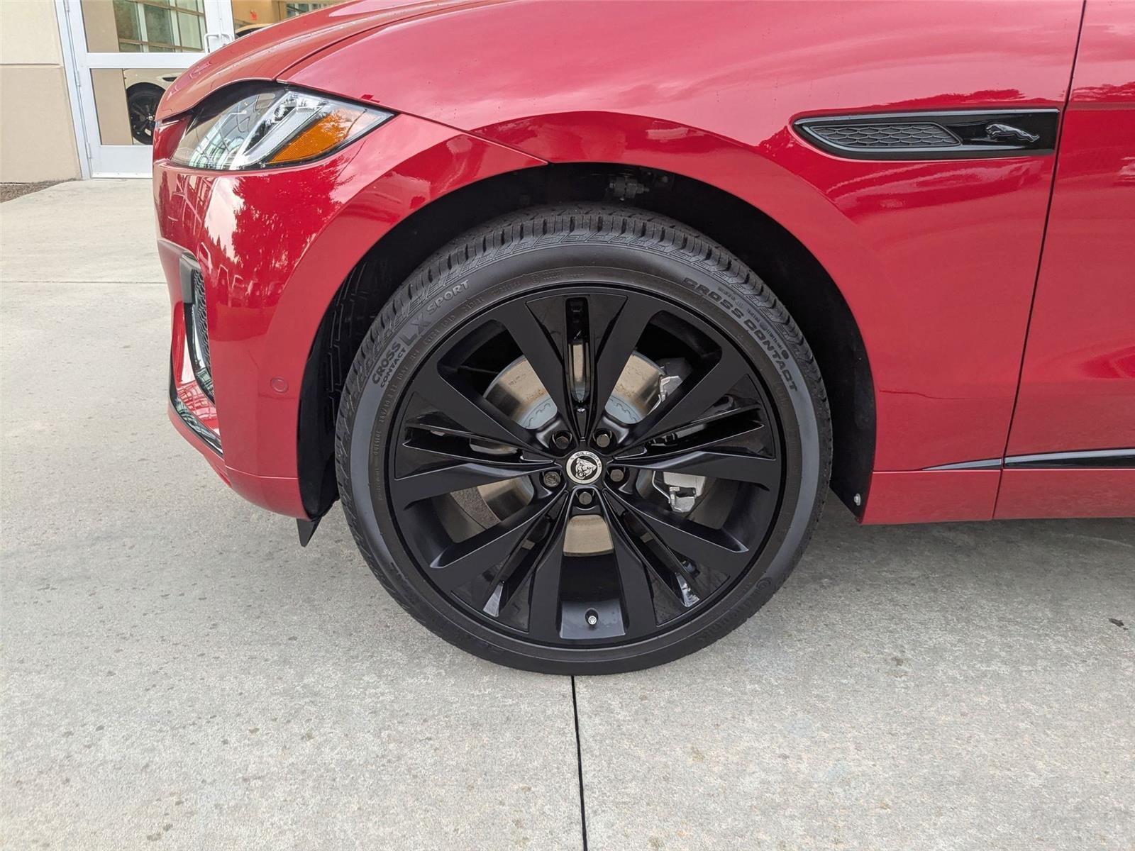 2026 Jaguar F-PACE P250 R-Dynamic S photo 10
