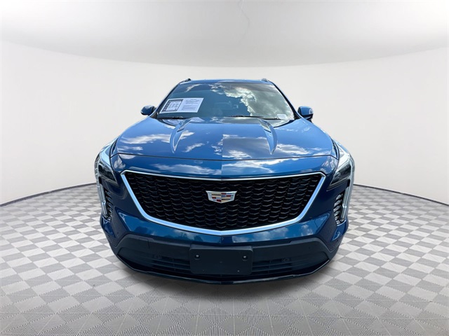 2019 Cadillac XT4 Sport photo 2