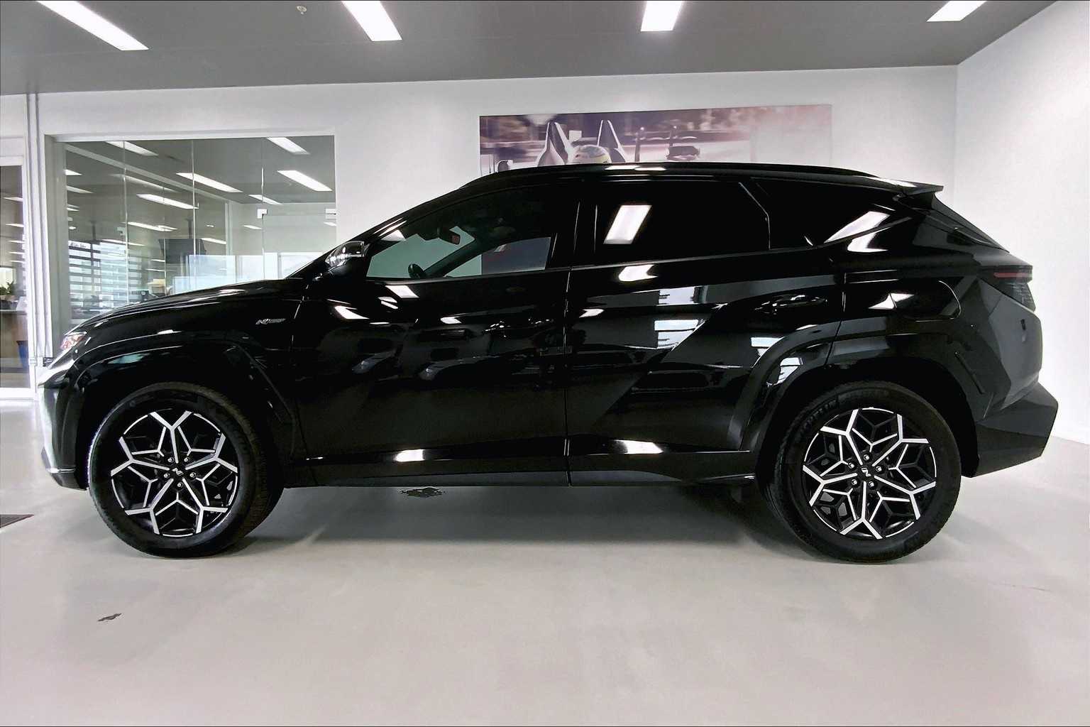 2024 Hyundai Tucson Hybrid N Line photo 2