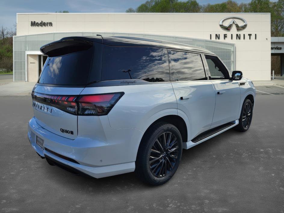 2025 Infiniti QX80 photo 2
